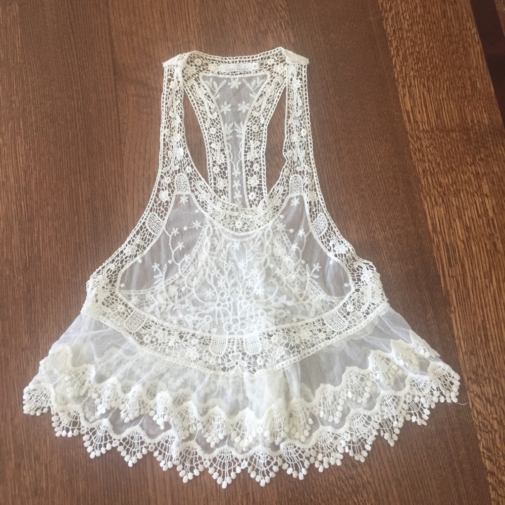 🔴 LF/Story of Lola Lace racerback tank. Ivory. 🔴 - Picture 2 of 4